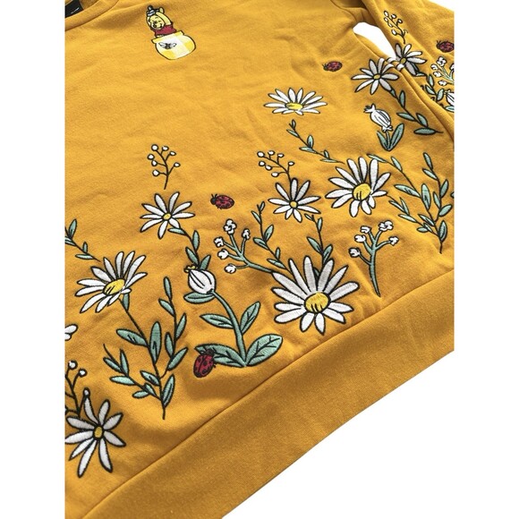 Disney Our Universe Winnie the Pooh Wildflower BoxLunch Exclusive Embroidered XS - Picture 1 of 3